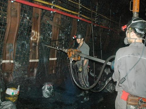 巨匠探水鉆機(jī)解析，中國(guó)煤機(jī)新變革：更安全更人性